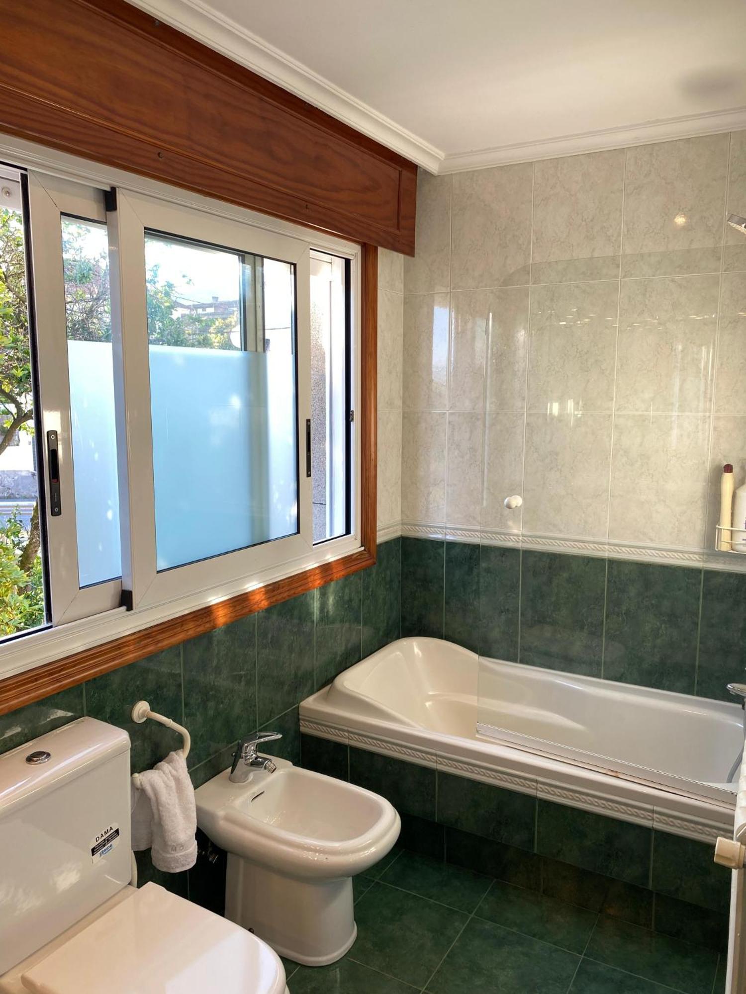 Chalet Adosado Independiente En Vigo - Canido Oya المظهر الخارجي الصورة